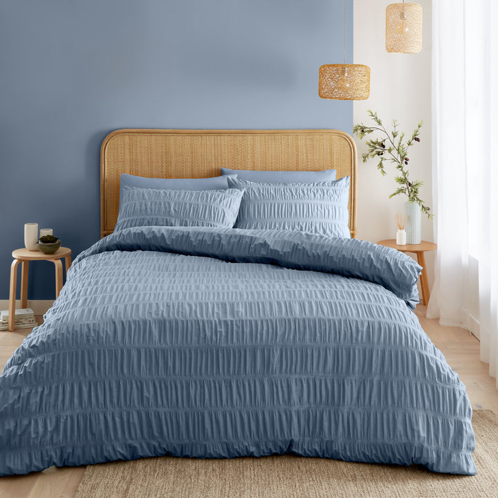 Catherine Lansfield Seersucker Reversible Duvet Cover & Pillowcase Set