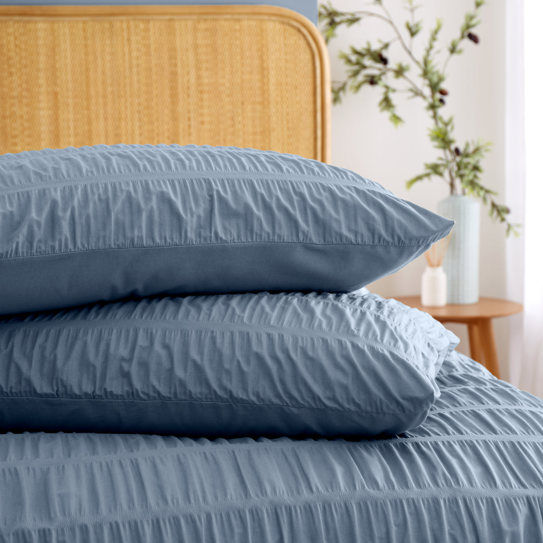 Catherine Lansfield Seersucker Reversible Duvet Cover & Pillowcase Set