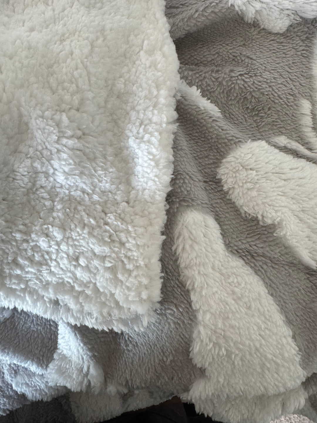 Super Soft Butterfly Sherpa Throw