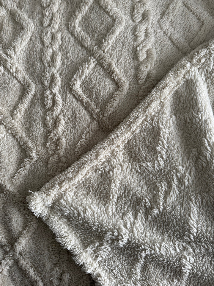 Cable Knit Jacquard Fleece Throw